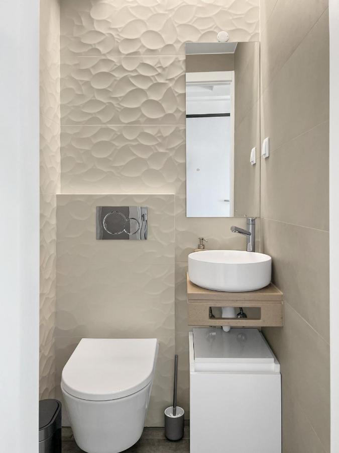 Apartment Sea Light Sesimbra. 2 Bedrooms, 6 Guests *